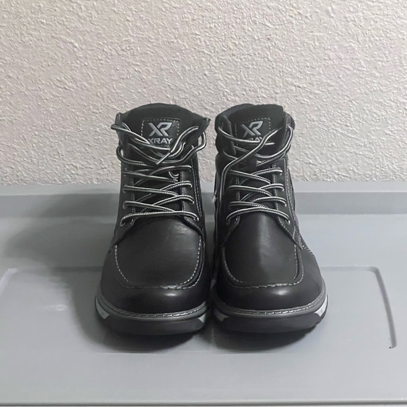 Brand New Men’s Authentic Sneakers Boots